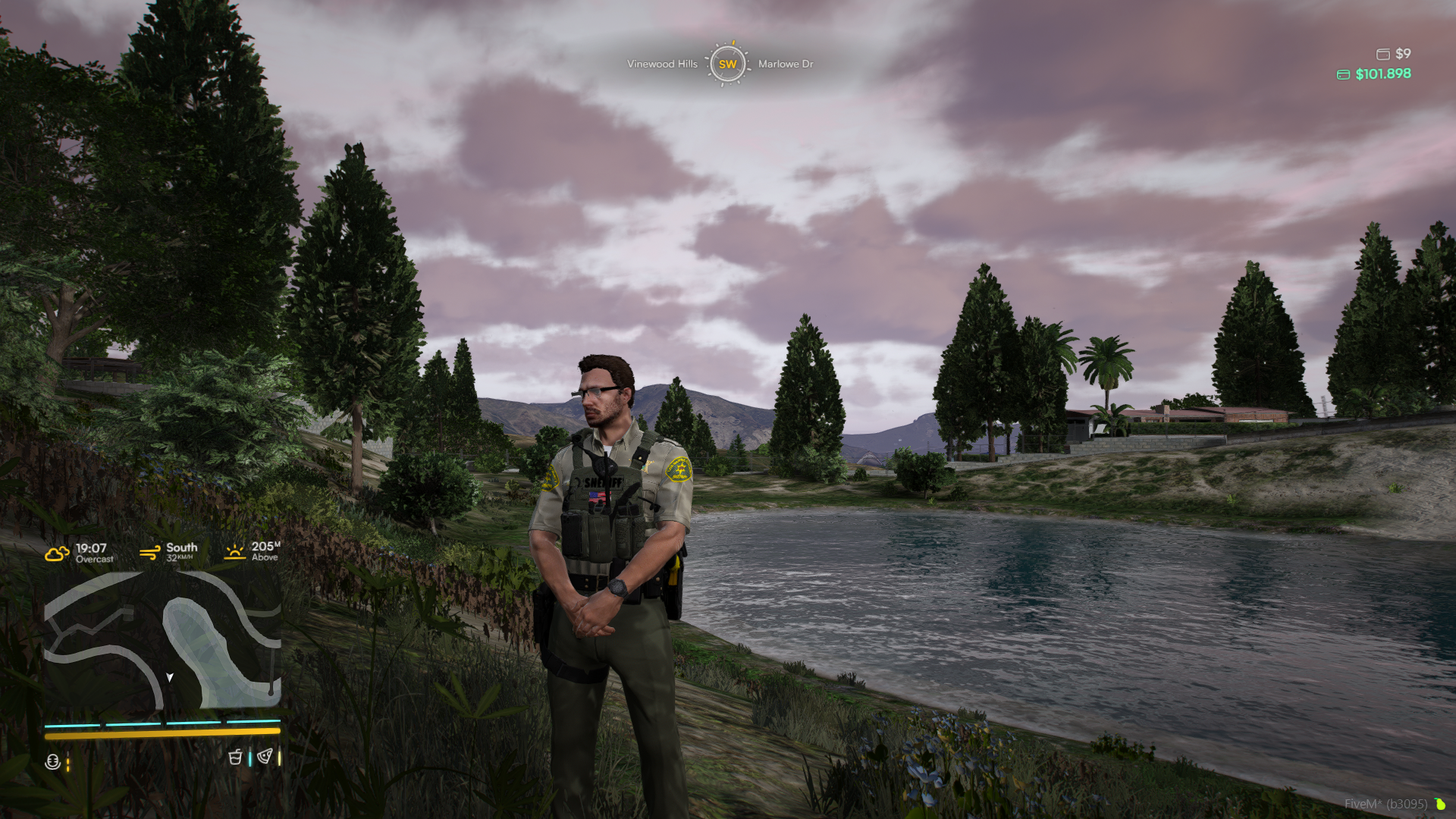 Custom HUD & Perspective Mode